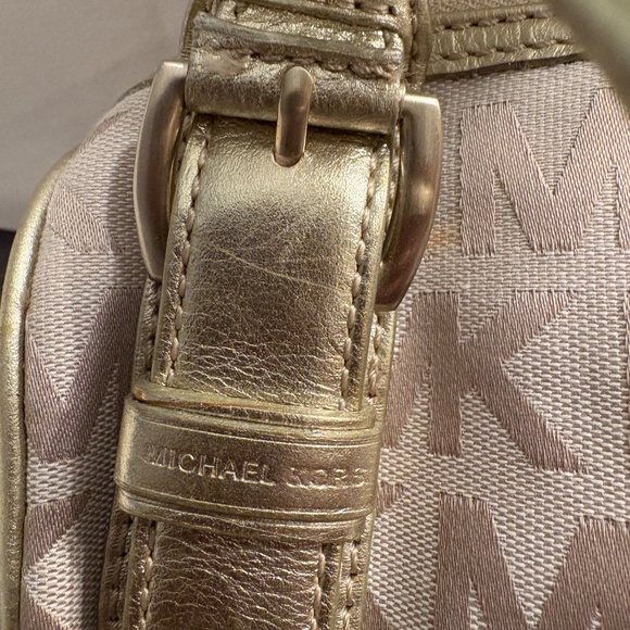 Michael Kors Bag - Picture 6 of 12